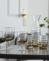 JOG vandglas - h10 cm - klar glas / ravgul