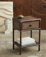 HAYES sidebord/sengebord i rattan - brun