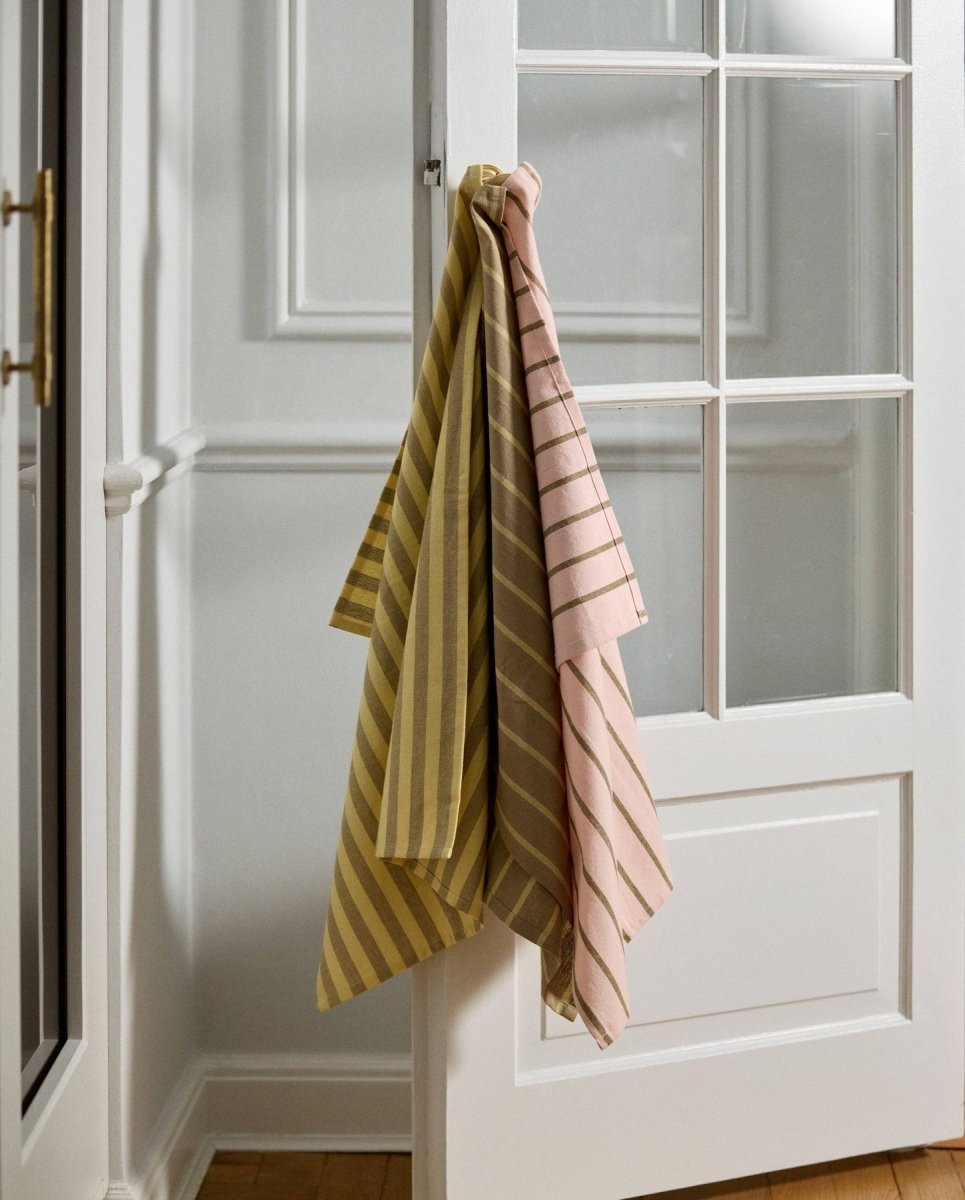 KINU viskestykke, stribet - gul/beige
