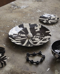 LIPSI dekorations fad, L - sort/sand